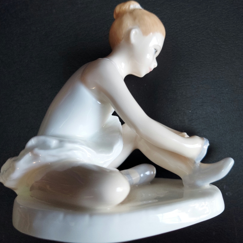 Royal Doulton "Ballet Shoes"